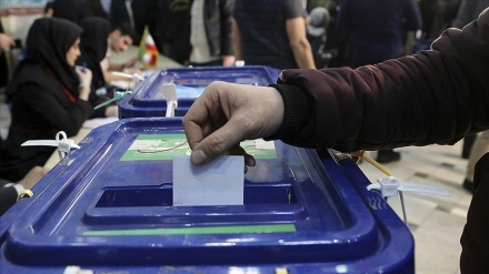 Parlamentarier kritisiert Wahlbehinderung für iranische Staatsbürger in Kanada