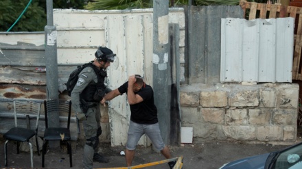 Israelische Streitkräfte greifen Sitzstreik gegen gewaltsame Vertreibung palästinensischer Familien an