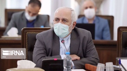 Zarif kritisiert USA und EU-Trio, weil sie Iran unter Druck gesetzt haben um JCPOA neu zu verhandeln