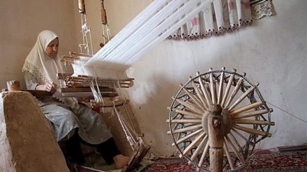 Wiederbelebung traditionellen iranischen Kunsthandwerkes