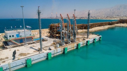 Iran eröffnet großen Energiehafen am Persischen Golf