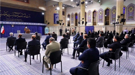 Revolutionsoberhaupt: Arrogante Mächte freuen sich über Leiden des iranischen Volkes