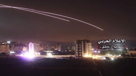 Syrische Luftverteidigung fängt israelisches Raketenfeuer auf Damaskus ab