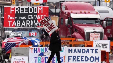 Polizei auf den Straßen von Ottawa, um sich auf Niederschlagung von Protesten vorzubereiten