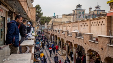  Die Marvi-Gasse in Teheran
