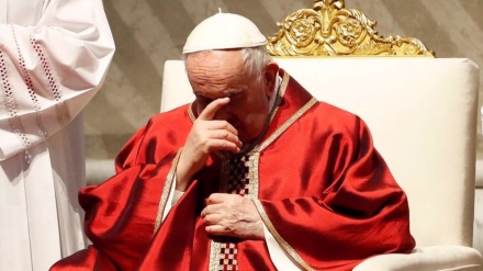 Papst Franziskus: „Rassistischer“ Westen begrüßt ukrainische Flüchtlinge freundlicher