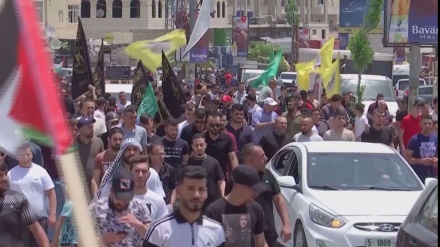 Große Beteiligung an Beisetzung für palästinensischen Jugendlichen der von israelischen Militärs getötet wurde