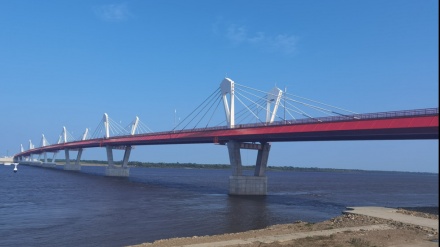 Russland und China öffnen grenzüberschreitende Brücke