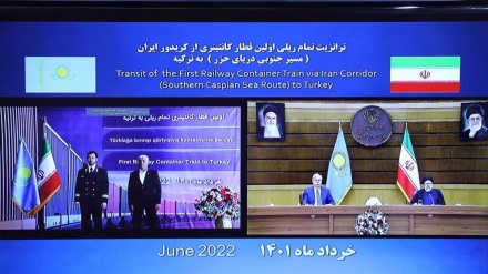 Erster Transit-Containerzug Kasachstans fährt über Iran in die Türkei