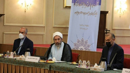 Irans Außenminister fordert möglichst mehr Koordination der Vertretungen der Islamischen Republik im Ausland