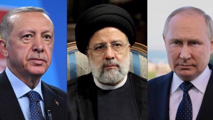 Russlands Putin kommt zum trilateralen Gipfel zu Syrien in Teheran an
