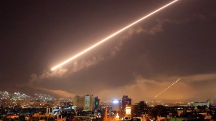 Drei Soldaten getötet, als syrische Verteidigung „feindliche“ israelische Angreifer konfrontiert