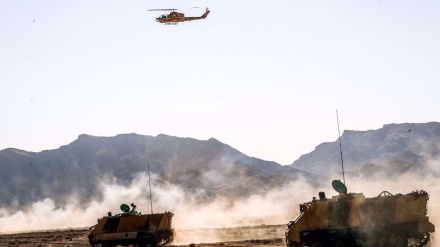 Iranische Armee startet Militärübungen in Isfahan