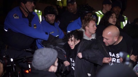 Polizei des US-Kapitols stößt mit friedlichen pro-palästinensischen Demonstranten zusammen
