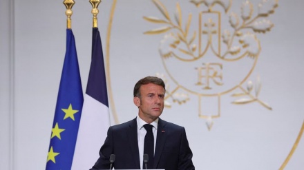 Macron forderte Israel zur Einstellung von Bombardierung der Zivilisten in Gaza auf