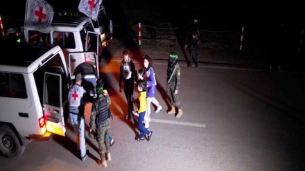 Hamas lässt in sechster Phase des Tauschabkommens mit Israel 14 weitere Gefangene frei