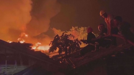 Tausende Rohingya-Flüchtlinge werden nach Brand in Bangladesch obdachlos