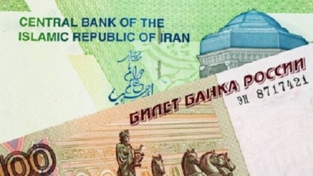 Neues Währungsabkommen: Iran und Russland ergreifen Maßnahmen für Entdollarisierung