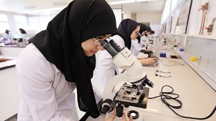 Wissenschaft | 18 Iranerinnen unter meistzitierten Wissenschaftlerinnen der Welt / Wie wird der Mensch in 50.000 Jahren aussehen?