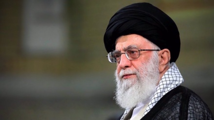 Revolutionsführer kondoliert zum Märtyrertod zweier hochrangiger Richter in Teheran