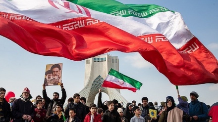 Großatriger 22. Bahman-Fußmarsch in Iran
