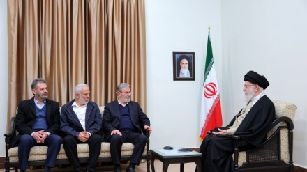 Imam Khamenei: 