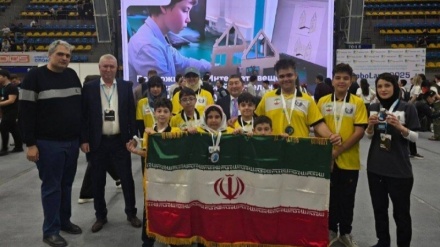 Iranisches Team gewinnt zweiten Platz beim internationalen Robotik-Wettbewerb