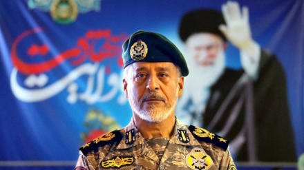 Admiral Sayyari: Wir werden jeden Aggressor bestrafen | Iravani: Trumps Äußerungen gegen Iran sind Verletzung des internationalen Rechts 