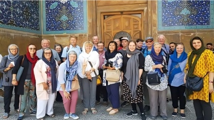 D8-Generalsekretär lobt Irans Rolle in der Tourismusdiplomatie / Usbekistan und Kasachstan begrüßen Ausbau der Tourismus-Beziehungen mit Iran