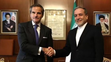 Grossi sprach mit Araghchi über Zusammenarbeit zwischen Iran und der IAEA