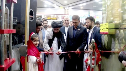 Iran und Turkmenistan vereinbaren ersten Personenzugverkehr/ Afghanistan fordert Inbetriebnahme einer iranischen Traktorenproduktionslinie in Herat 
