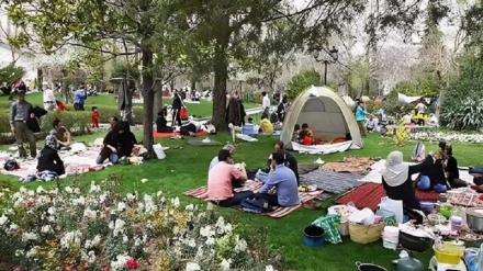 „Tag in der Natur“ in Iran