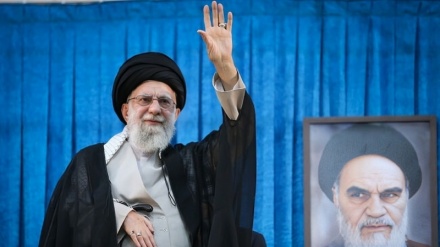 Ayatollah Khamenei: Die Nuklearindustrie gehört dem iranischen Volk – sie geht Amerika und andere nichts an + Bilder