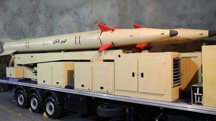 Welche Eigenschaften haben die iranischen Raketen, die das Luftabwehrsystem „Irone Dome“ durchschlagen haben?