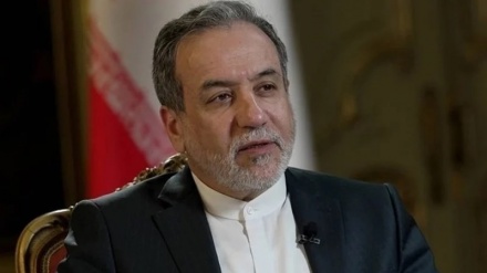 Der iranische Außenminister: „Haben die E3 in den letzten zwei Jahrzehnten wirklich nichts gelernt?”
