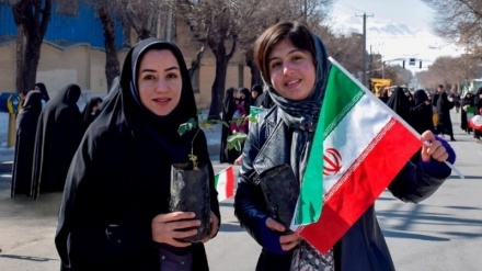 Wie sieht die iranische Gesellschaft die USA und Europa nach dem 12-Tage-Krieg?
