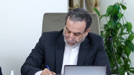 Der iranische Außenminister warnt EU-Troika vor „Snapback“-Maßnahmen